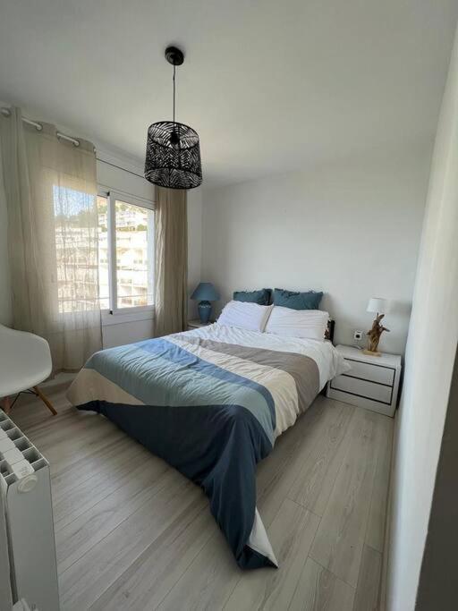 Appartement Les Pieds Dans L'Eau, La Tete Dans Les Nuages, Roses Extérieur photo